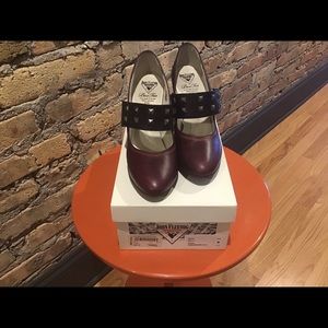 Fluevog Blind Faith Kelly Size 9